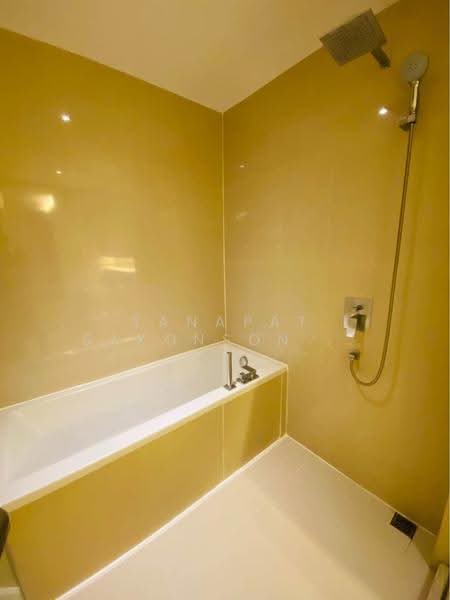 H Sukhumvit 43, Bangkok, 28 Sukhumvit 34 Road, Khlong Tan Nua, Watthana, Bangkok, 1 Bedroom, 44 sqm, Condo For Rent, by Tanapat Sakonsontised, 500513420 - DDproperty.com