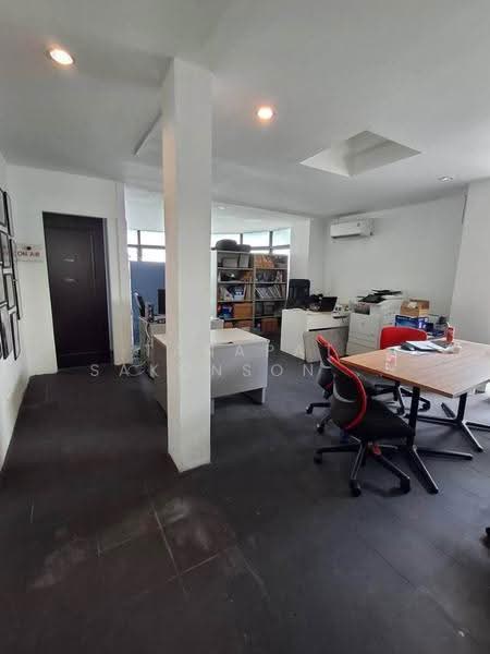4-BR Townhouse, Bangkok, Suan Luang, Bangkok, 4 Bedrooms, 450 sqm, Townhouse For Rent, by Tanapat Sakonsontised, 500513433 - DDproperty.com
