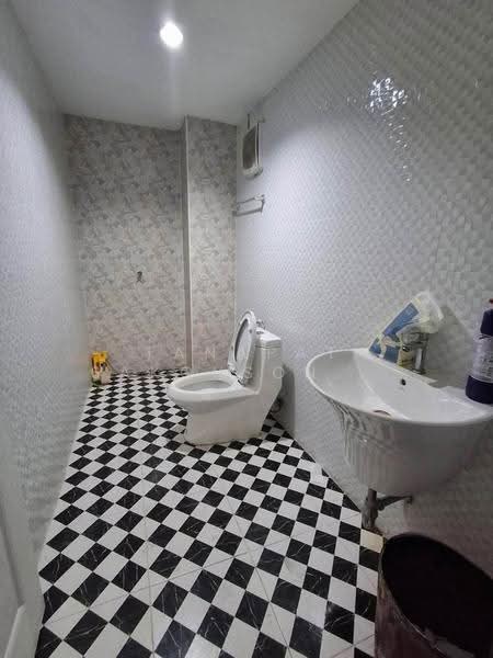 4-BR Townhouse, Bangkok, Suan Luang, Bangkok, 4 Bedrooms, 450 sqm, Townhouse For Rent, by Tanapat Sakonsontised, 500513433 - DDproperty.com