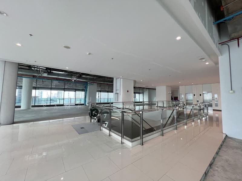 Space for rent Ratchada, Rama 9, Bangkok, Din Daeng, Bangkok, , 100 sqm, Retail Space For Rent, by Sumitara Sampattavanija, 500513437 - DDproperty.com