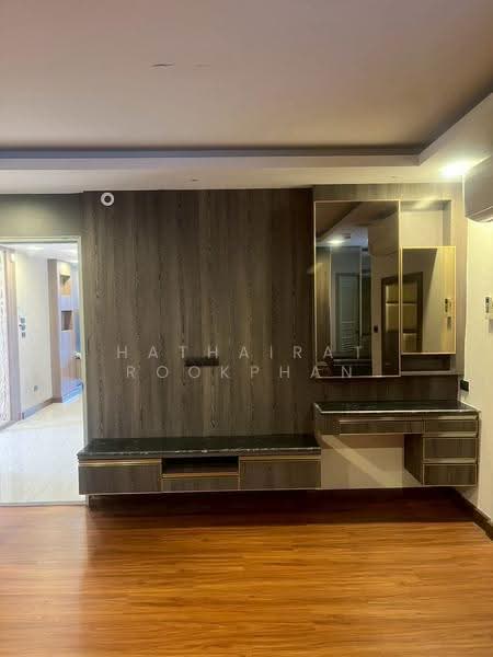President Park Sukhumvit 24, Bangkok, 99 Sukhumvit 24 Alley, Khlongtoei Nua, Watthana, Bangkok, 3 Bedrooms, 223 sqm, Condo For Rent, by Hathairat Rookphan, 500513477 - DDproperty.com