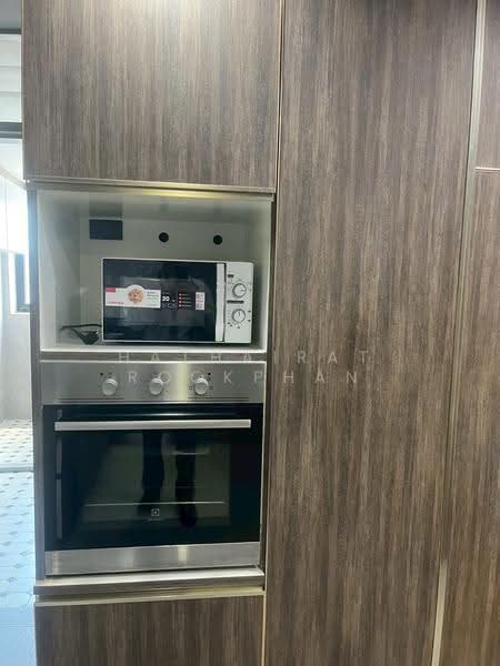 President Park Sukhumvit 24, Bangkok, 99 Sukhumvit 24 Alley, Khlongtoei Nua, Watthana, Bangkok, 3 Bedrooms, 223 sqm, Condo For Rent, by Hathairat Rookphan, 500513477 - DDproperty.com