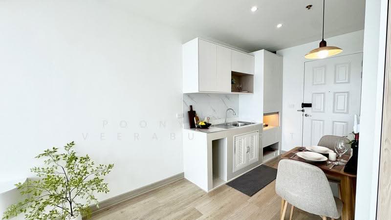Life @ BTS Tha-Phra, Bangkok, 18 Ratchadaphisek Road, Talat Plu, Thon Buri, Bangkok, Studio, 31 sqm, Condo For Sale, by Poonyaporn Veerabulyarit, 500513496 - DDproperty.com