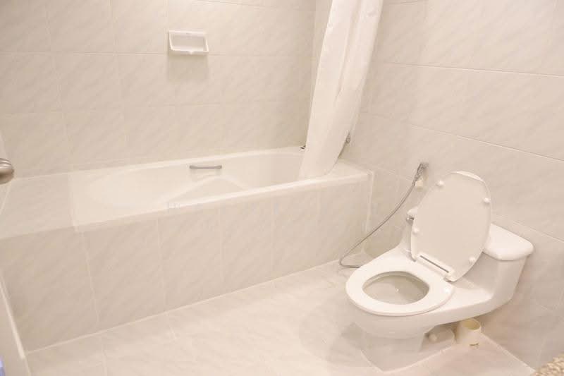 Omni Tower Sukhumvit Nana, Bangkok, 69 Sukhumvit 4 Alley, Khlong Toei, Bangkok, 2 Bedrooms, 132 sqm, Condo For Rent, by Hathairat Rookphan, 500513499 - DDproperty.com