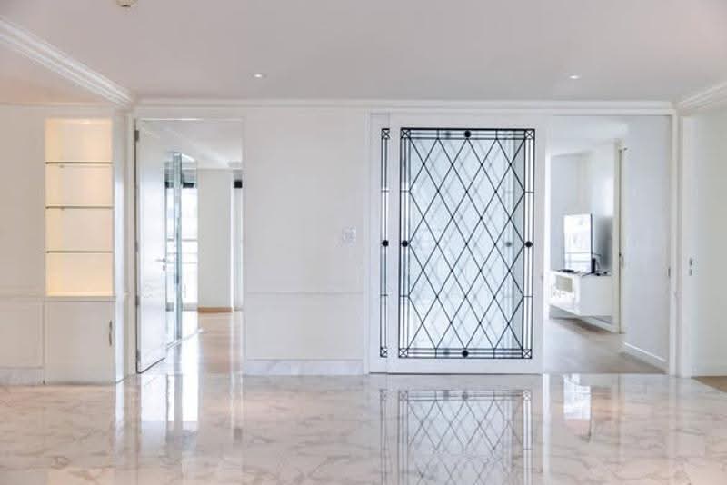 Wattana Heights, Bangkok, Sukhumvit Road, Khlongtoei Nua, Watthana, Bangkok, 3 Bedrooms, 336 sqm, Condo For Sale, by Tanakrit Chotbuddkayan, 500513515 - DDproperty.com