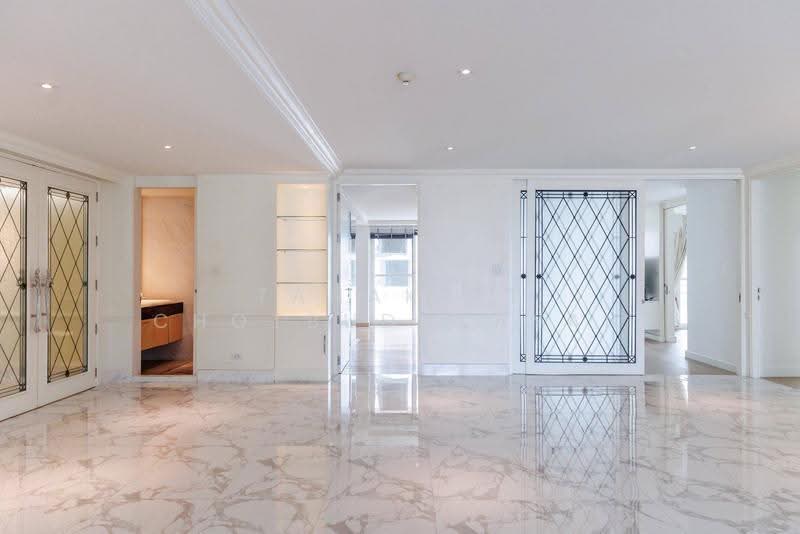 Wattana Heights, Bangkok, Sukhumvit Road, Khlongtoei Nua, Watthana, Bangkok, 3 Bedrooms, 336 sqm, Condo For Sale, by Tanakrit Chotbuddkayan, 500513515 - DDproperty.com
