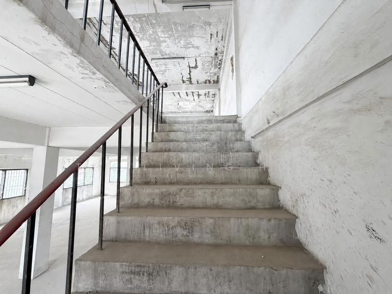อาคารพาณิชย์ 3.5 ชั้น เอกชัย 72, Bangkok, ซอยเอกชัย72, Bang Bon, Bangkok, 3 Bedrooms, 640 sqm, Townhouse For Sale, by THE LIVING HUB, 500513524 - DDproperty.com