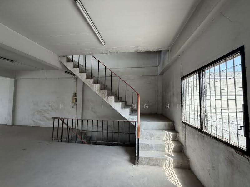 อาคารพาณิชย์ 3.5 ชั้น เอกชัย 72, Bangkok, ซอยเอกชัย72, Bang Bon, Bangkok, 3 Bedrooms, 640 sqm, Townhouse For Sale, by THE LIVING HUB, 500513524 - DDproperty.com