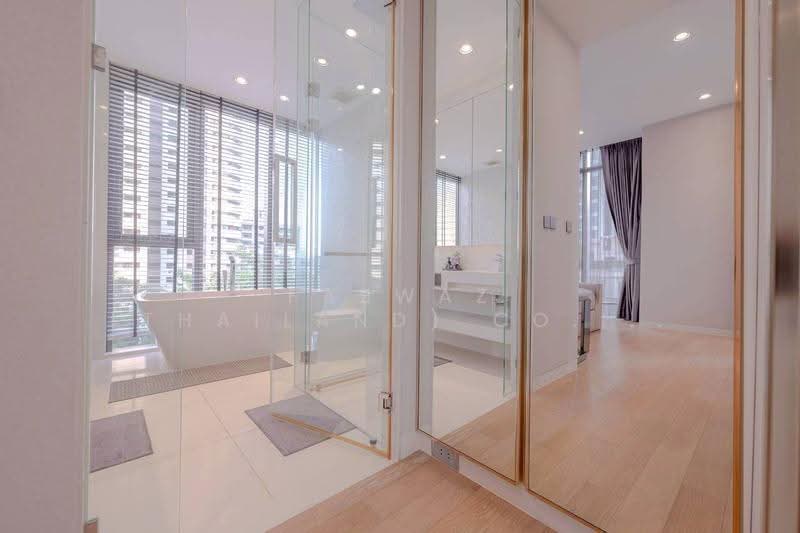 Vittorio 39, Bangkok, 8 Sukhumvit, Khlong Tan Nua, Watthana, Bangkok, 2 Bedrooms, 127 sqm, Condo For Sale, by Fazwaz (Thailand) Co., Ltd., 500513529 - DDproperty.com