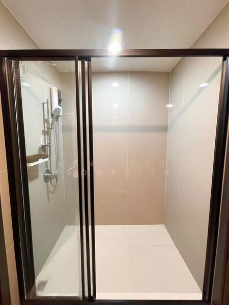 XT Huaikhwang, Bangkok, 244 Ratchadaphisek Road, Huai Khwang, Bangkok, 1 Bedroom, 35 sqm, Condo For Rent, by Manapong Phromphitak, 500513542 - DDproperty.com