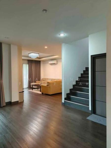 บ้าน 4-ห้องนอน, กรุงเทพ, พระโขนงเหนือ, วัฒนา, กรุงเทพ, 330 ตร.ม., บ้านเดี่ยว ขาย, โดย Manapong Phromphitak, 500513588 - DDproperty.com
