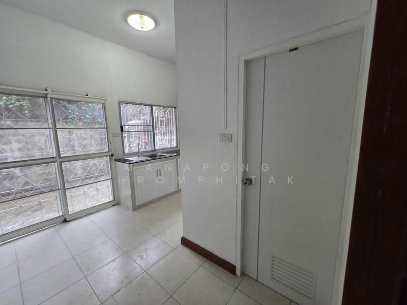 undefined, Bangkok, Nawamin, Bueng Kum, Bangkok, 4 Bedrooms, 325 sqm, Townhouse For Rent, by Manapong Phromphitak, 500513610 - DDproperty.com