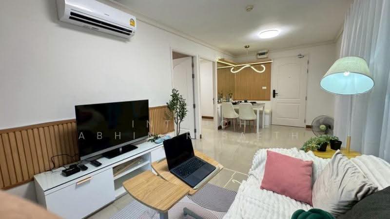 Chateau In Town Phaholyothin 11, Bangkok, Phaholyothin, Samsen Nai, Phaya Thai, Bangkok, 2 Bedrooms, 44 sqm, Condo For Rent, by Intouch Abhinorasaeth, 500513624 - DDproperty.com
