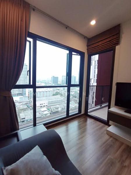 Wyne Sukhumvit, Bangkok, 1120 Sukhumvit Road, Phra Kanong, Khlong Toei, Bangkok, 1 Bedroom, 40 sqm, Condo For Rent, by Manapong Phromphitak, 500513787 - DDproperty.com