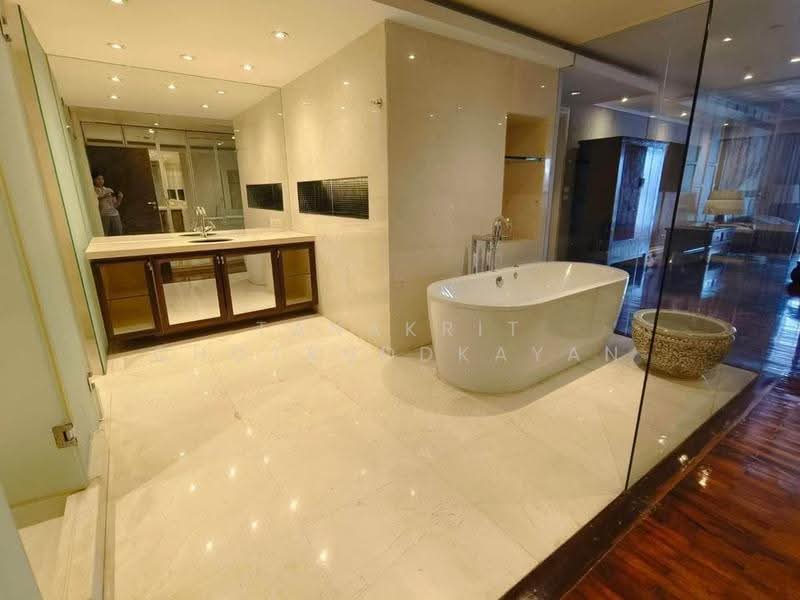 State Tower, Bangkok, 1055 Silom Road, Silom, Bang Rak, Bangkok, 2 Bedrooms, 267 sqm, Condo For Rent, by Tanakrit Chotbuddkayan, 500513796 - DDproperty.com