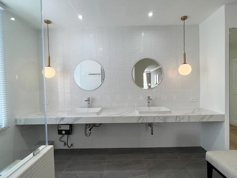 Icon I, Bangkok, Sukhumvit, Khlong Tan Nua, Watthana, Bangkok, 3 Bedrooms, 158 sqm, Condo For Rent, by Hathaichanok Saenset, 500513799 - DDproperty.com