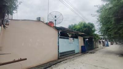 ขาย - ที่ดิน แถมสิ่งปลูกสร้าง 59 ตร.ว. ซอยสันติภูมิ5 ถนนลาซาล, กรุงเทพ