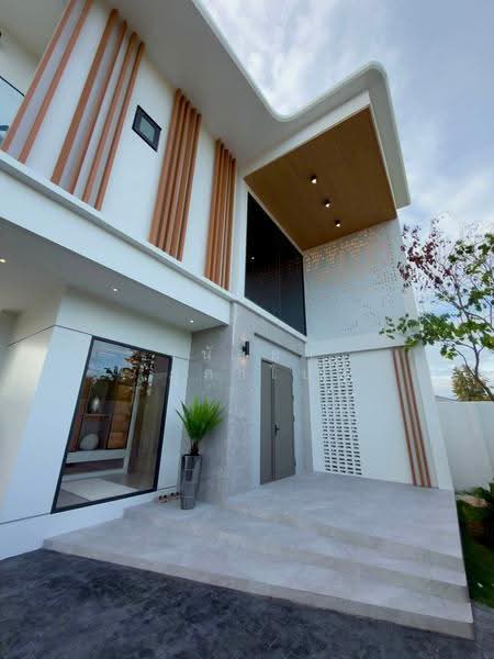 98 Lakeville Mabprachan, Chon Buri (Pattaya), Soi Pongklang, Poong, Bang Lamung (Pattaya), Chon Buri (Pattaya), 5 Bedrooms, 1,200 sqm, Single Detached House For Sale, by Wananya Phookambai, 500513911 - DDproperty.com