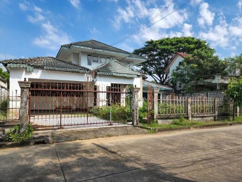 Kritsada Nakron Pinklao-Phuttamonthon Sai 2, Bangkok, Pinklao-Nakhon Chaisri, Bang Ra Mat, Taling Chan, Bangkok, 3 Bedrooms, 300 sqm, Single Detached House For Sale, by Patcharaporn Binsorlae, 500513939 - DDproperty.com