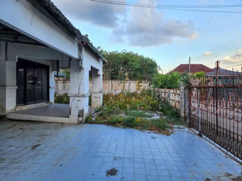 Kritsada Nakron Pinklao-Phuttamonthon Sai 2, Bangkok, Pinklao-Nakhon Chaisri, Bang Ra Mat, Taling Chan, Bangkok, 3 Bedrooms, 300 sqm, Single Detached House For Sale, by Patcharaporn Binsorlae, 500513939 - DDproperty.com