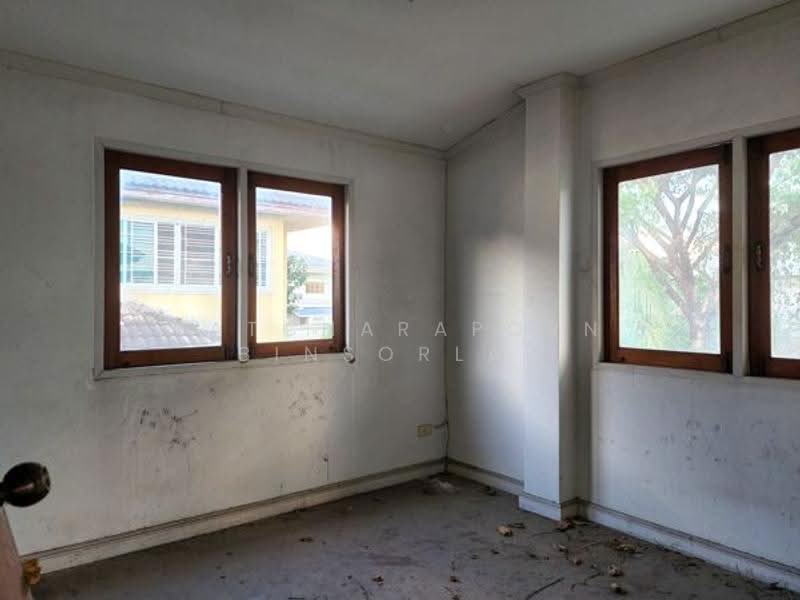 Kritsada Nakron Pinklao-Phuttamonthon Sai 2, Bangkok, Pinklao-Nakhon Chaisri, Bang Ra Mat, Taling Chan, Bangkok, 3 Bedrooms, 300 sqm, Single Detached House For Sale, by Patcharaporn Binsorlae, 500513939 - DDproperty.com