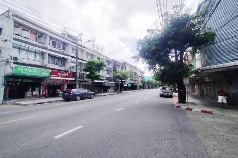 อาคารพาณิชย์ 3 ชั้น (หลังมุม) เนื้อที่ 12 ตร.ว. ปากซอยองครักษ์ 4, Bangkok, Tanon Nakorn Chaisri, Dusit, Bangkok, , 144 sqm, Shophouse For Sale, by ชนะชาติ นนท์ตา, 500513953 - DDproperty.com