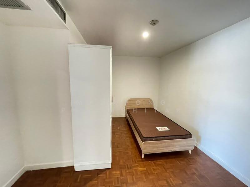 Baan Sukhumvit, Bangkok, Soi Napasap 5, Khong Tan, Khlong Toei, Bangkok, 2 Bedrooms, 77 sqm, Condo For Rent, by Manapong Phromphitak, 500513959 - DDproperty.com