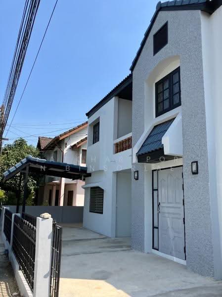 4-BR House, Bangkok, Saphan Sung, Bangkok, 4 Bedrooms, 210 sqm, Single Detached House For Sale, by Patcharaporn Binsorlae, 500513960 - DDproperty.com