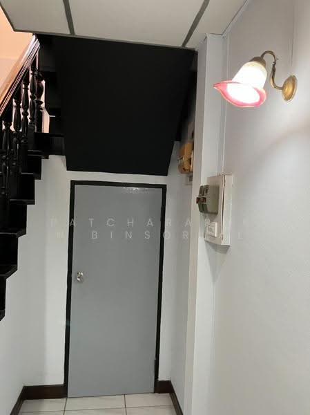 4-BR House, Bangkok, Saphan Sung, Bangkok, 4 Bedrooms, 210 sqm, Single Detached House For Sale, by Patcharaporn Binsorlae, 500513960 - DDproperty.com