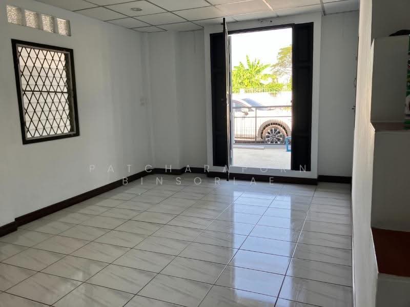 บ้าน 4-ห้องนอน, กรุงเทพ, สะพานสูง, กรุงเทพ, 210 ตร.ม., บ้านเดี่ยว ขาย, โดย Patcharaporn Binsorlae, 500513960 - DDproperty.com