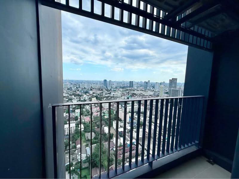 Life Ladprao Valley, Bangkok, Phaholyothin Road, Jom Phon, Chatuchak, Bangkok, 1 Bedroom, 35 sqm, Condo For Rent, by Intouch Abhinorasaeth, 500513977 - DDproperty.com