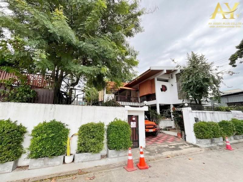 บ้านเดี่ยวทำเลทองผืนใหญ่ ใจกลางรัชดา-พหลโยธิน 32 (เสนานิคม 1), Bangkok, Chan Kasem, Chatuchak, Bangkok, 4 Bedrooms, 200 sqm, Single Detached House For Sale, by ณัฎฐ์ ยศขุน, 500514000 - DDproperty.com