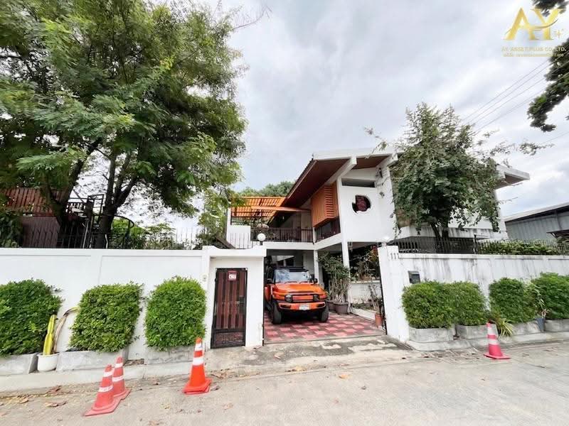 บ้านเดี่ยวทำเลทองผืนใหญ่ ใจกลางรัชดา-พหลโยธิน 32 (เสนานิคม 1), กรุงเทพ, จันทรเกษม, จตุจักร, กรุงเทพ, 200 ตร.ม., บ้านเดี่ยว ขาย, โดย ณัฎฐ์ ยศขุน, 500514000 - DDproperty.com