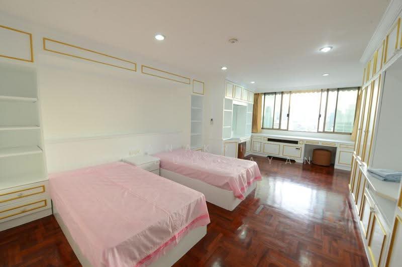 Oriental Towers, Bangkok, 25 Soi Ekkamai 12, Ekkamai Road, Khlong Tan Nua, Watthana, Bangkok, 3 Bedrooms, 350 sqm, Condo For Rent, by Tanakrit Chotbuddkayan, 500514007 - DDproperty.com