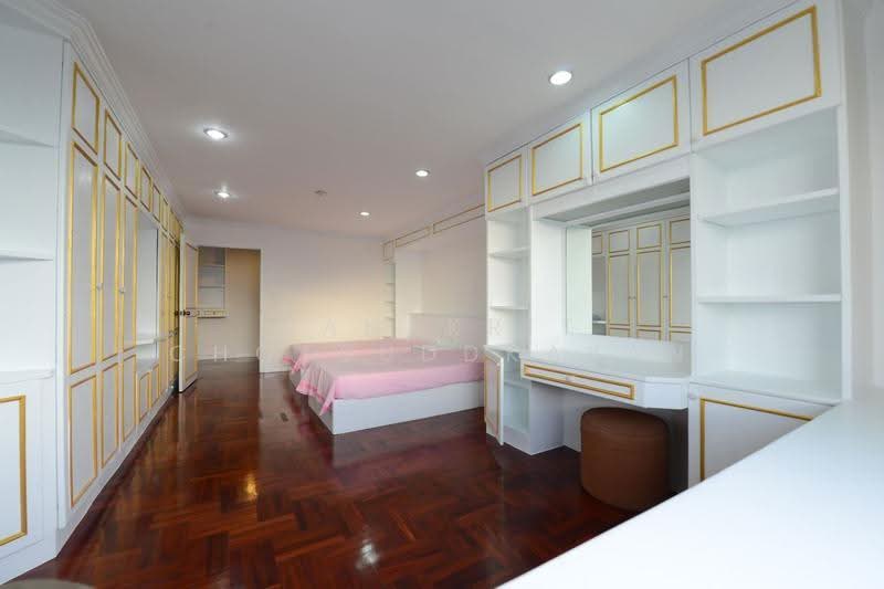Oriental Towers, Bangkok, 25 Soi Ekkamai 12, Ekkamai Road, Khlong Tan Nua, Watthana, Bangkok, 3 Bedrooms, 350 sqm, Condo For Rent, by Tanakrit Chotbuddkayan, 500514007 - DDproperty.com
