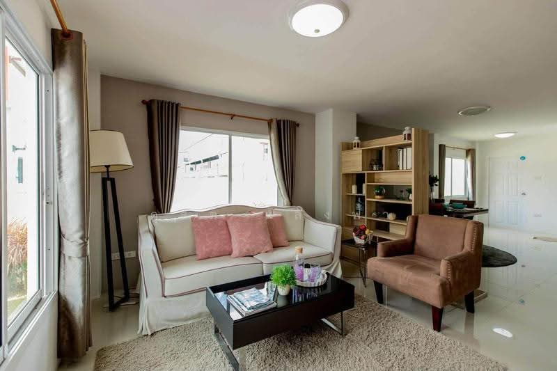 ให้เช่าทาวน์โฮมใหม่ ม.บ้านงามเจริญ22 บ่อวิน ศรีราชา, Chon Buri (Pattaya), Bueng, Si Racha, Chon Buri (Pattaya), 2 Bedrooms, 85 sqm, Townhouse For Rent, by Dusit Saengfa, 500514069 - DDproperty.com