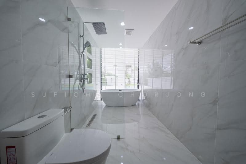 5-BR Villa, Chon Buri (Pattaya), Poong, Bang Lamung (Pattaya), Chon Buri (Pattaya), 5 Bedrooms, 450 sqm, Villa For Sale, by Supicha Chorjong, 500514160 - DDproperty.com