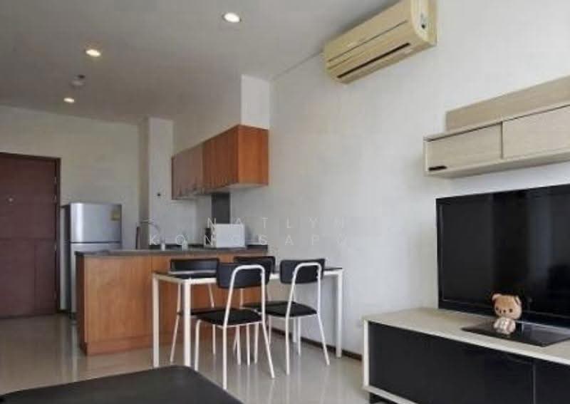 Villa Sathorn, Bangkok, 5 KrungThonBuri Road, Khlong Ton Sai, Khlong San, Bangkok, 1 Bedroom, 60 sqm, Condo For Rent, by Natlyn Kongsapook, 500514190 - DDproperty.com