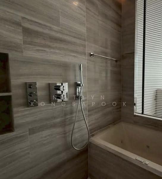 Q1 Sukhumvit, Bangkok, 1 Sukhumvit Road, Khlong Toei, Bangkok, 2 Bedrooms, 108 sqm, Condo For Rent, by Natlyn Kongsapook, 500514198 - DDproperty.com