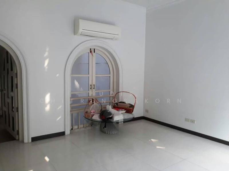 Luxury 4-Storey Townhome for Rent – Langsuan | Chidlom, Bangkok, Lumphini, Pathum Wan, Bangkok, 4 Bedrooms, 200 sqm, Townhouse For Rent, by Pudis Chitrungsakorn, 500514200 - DDproperty.com