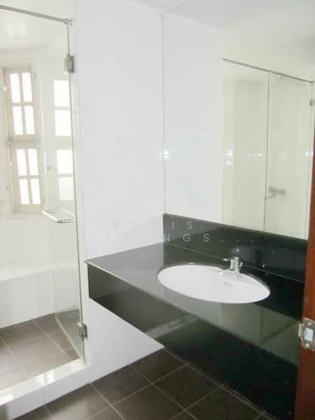 Luxury 4-Storey Townhome for Rent – Langsuan | Chidlom, Bangkok, Lumphini, Pathum Wan, Bangkok, 4 Bedrooms, 200 sqm, Townhouse For Rent, by Pudis Chitrungsakorn, 500514200 - DDproperty.com
