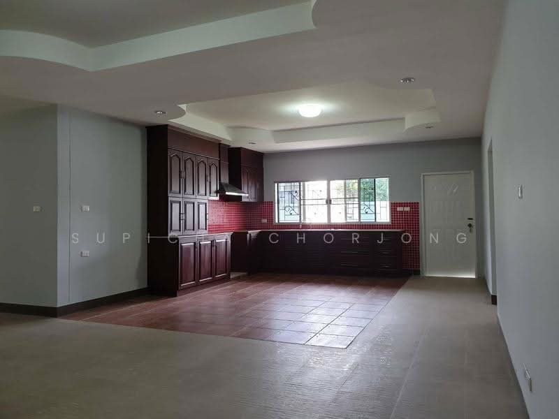 undefined, Chon Buri (Pattaya), Nong Pla Lai, Bang Lamung (Pattaya), Chon Buri (Pattaya), 4 Bedrooms, 280 sqm, Single Detached House For Sale, by Supicha Chorjong, 500514201 - DDproperty.com