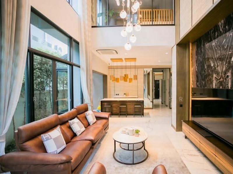 The Gentry Ekamai-Ladprao, Bangkok, 90 Soi Ladprao 94, Phlapphla, Wang Thonglang, Bangkok, 3 Bedrooms, 380 sqm, Single Detached House For Rent, by Rojjana Jindasri, 500514293 - DDproperty.com