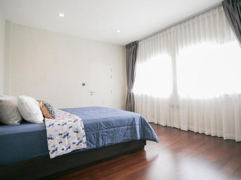 The Gentry Ekamai-Ladprao, Bangkok, 90 Soi Ladprao 94, Phlapphla, Wang Thonglang, Bangkok, 3 Bedrooms, 380 sqm, Single Detached House For Rent, by Rojjana Jindasri, 500514293 - DDproperty.com