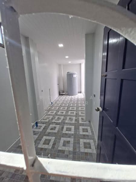 4-BR House, Bangkok, Bang Chak, Phra Khanong, Bangkok, 4 Bedrooms, 200 sqm, Single Detached House For Rent, by Rojjana Jindasri, 500514310 - DDproperty.com