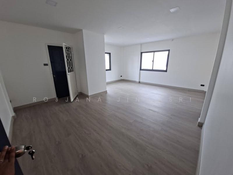บ้าน 4-ห้องนอน, กรุงเทพ, บางจาก, พระโขนง, กรุงเทพ, 200 ตร.ม., บ้านเดี่ยว ให้เช่า, โดย Rojjana Jindasri, 500514310 - DDproperty.com