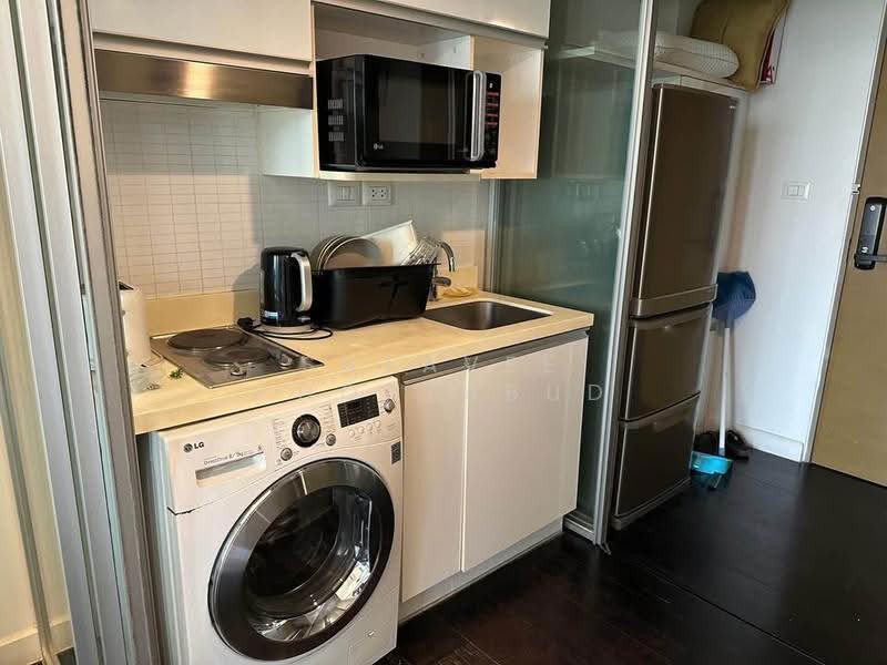 IDEO Morph 38, Bangkok, 88 Sukhumvit Road, Phra Kanong, Khlong Toei, Bangkok, 1 Bedroom, 38 sqm, Condo For Rent, by Sutavee Chonlabud, 500514405 - DDproperty.com
