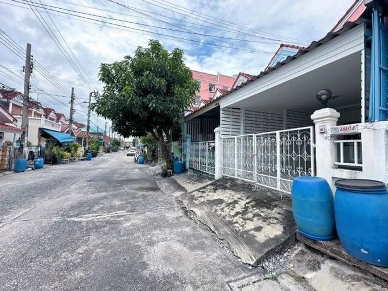 หมู่บ้านกิตตินคร บางบ่อ (Kittinakorn Bangbo), สมุทรปราการ, วัดบางบ่อ, บางบ่อ, สมุทรปราการ, 100 ตร.ม., ทาวน์เฮ้าส์ ขาย, โดย คุณ อนาคต ( อนาคต ), 500514417 - DDproperty.com