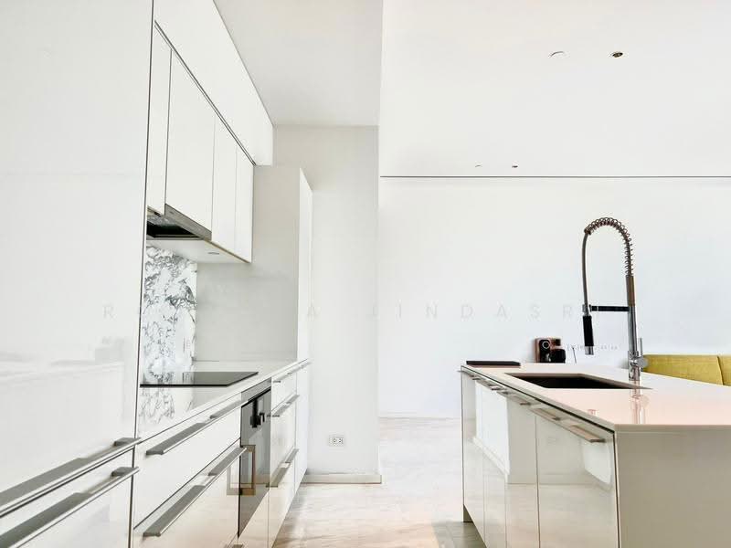 Four Seasons Private Residences : โฟร์ ซีซั่นส์ ไพรเวท เรสสิเด้นซ์, กรุงเทพ, 300 ถนนเจริญกรุง, ยานนาวา, สาทร, กรุงเทพ, 121 ตร.ม., คอนโด ขาย, โดย Rojjana Jindasri, 500514428 - DDproperty.com