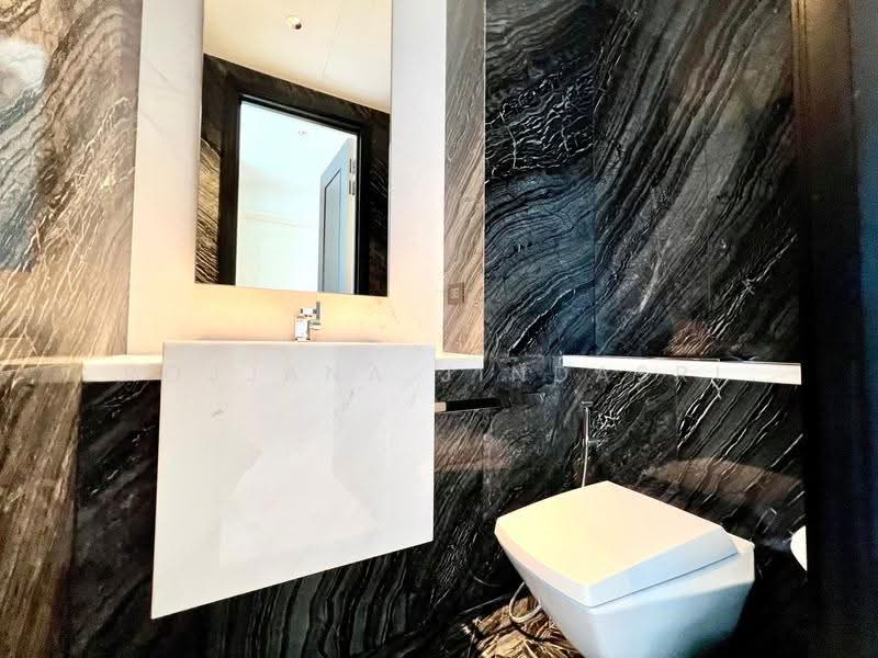 Four Seasons Private Residences : โฟร์ ซีซั่นส์ ไพรเวท เรสสิเด้นซ์, กรุงเทพ, 300 ถนนเจริญกรุง, ยานนาวา, สาทร, กรุงเทพ, 121 ตร.ม., คอนโด ขาย, โดย Rojjana Jindasri, 500514428 - DDproperty.com